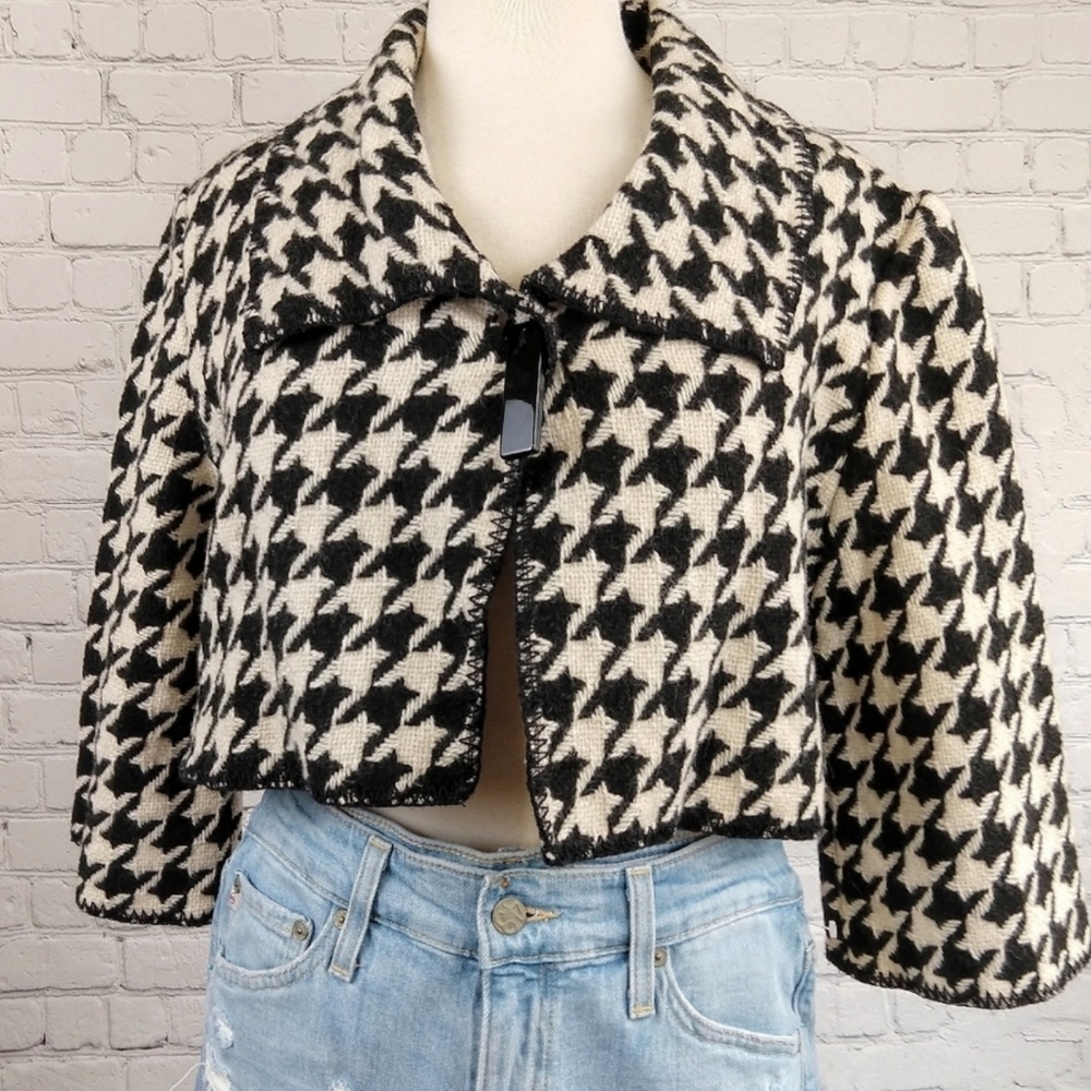 Linda Lundstrom cropped houndstooth jacket 8